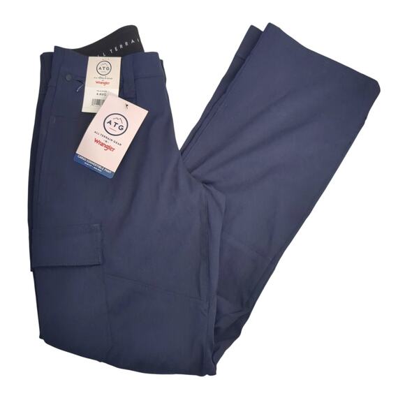 Wrangler ATG Pants Womens 4 AVG 28x30 Cargo Convertible Roll Up Leg Bootcut NWT - Picture 1 of 8